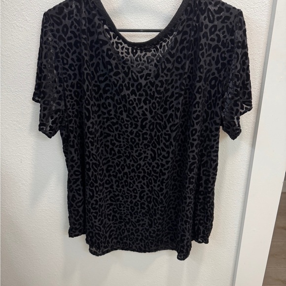 Kori America Black Leopard Burnout Velvet Tee – Size XL - Picture 5 of 5
